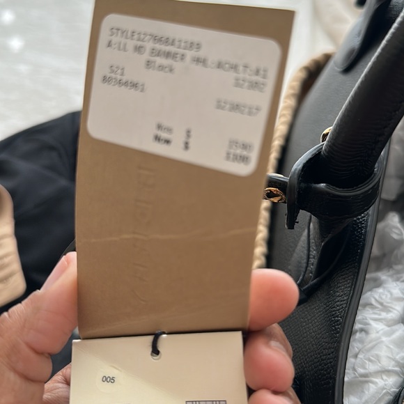 Burberry handbag new with tags and dust bag medium size - Picture 6 of 6